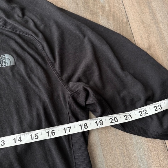 The North Face men’s essential 1/4 zip longsleeve layer black size medium - Picture 7 of 9